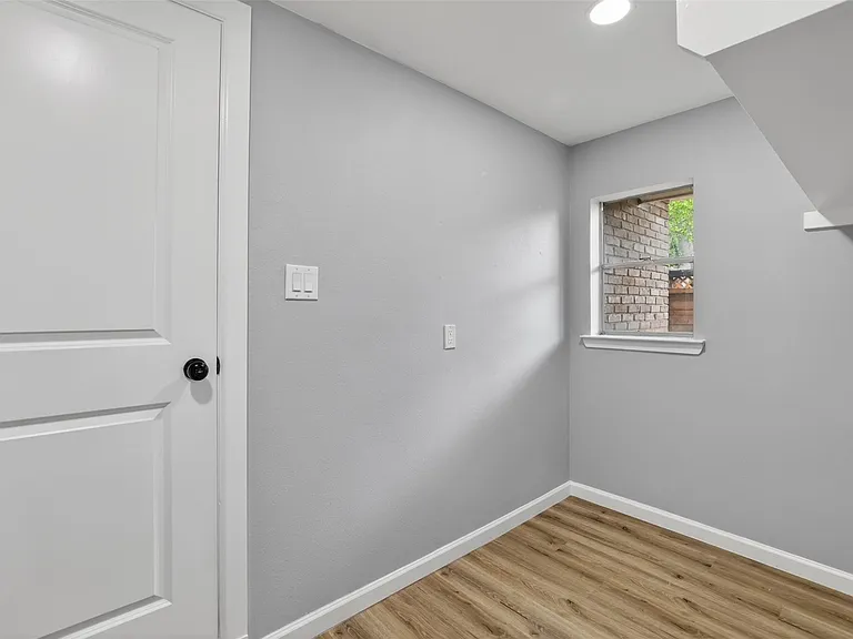 3204 Greenbriar Ln — Photo 20