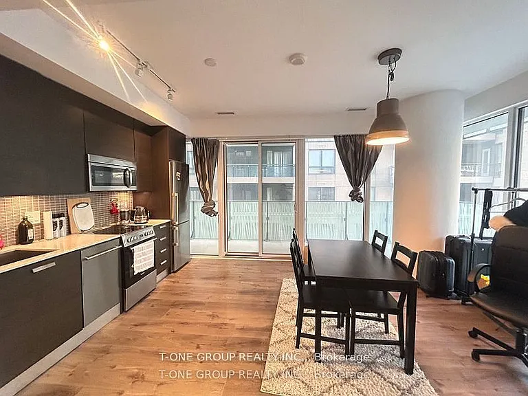42 Charles St E #407 — Photo 8