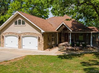 106 Bayliner Dr, Sunrise Beach, MO 65079