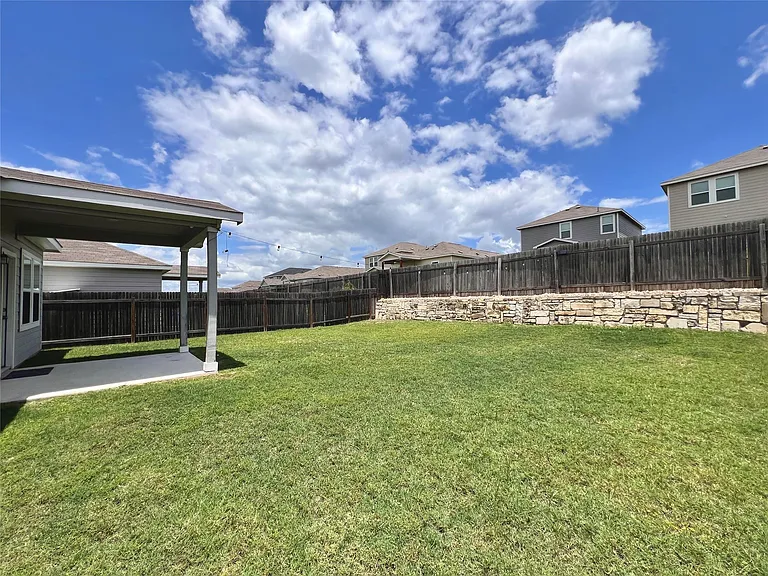 19323 Berringer Dr — Photo 17