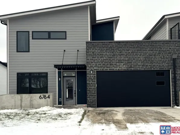 6764 Shadow Ridge Pl, Columbus, NE 68601