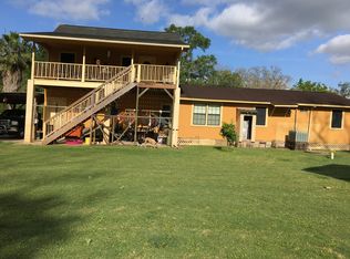 105 Omalley Ln, Holiday Lakes, TX 77515