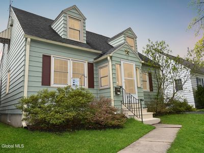 2052 Hoover Road, Niskayuna, NY, 12309