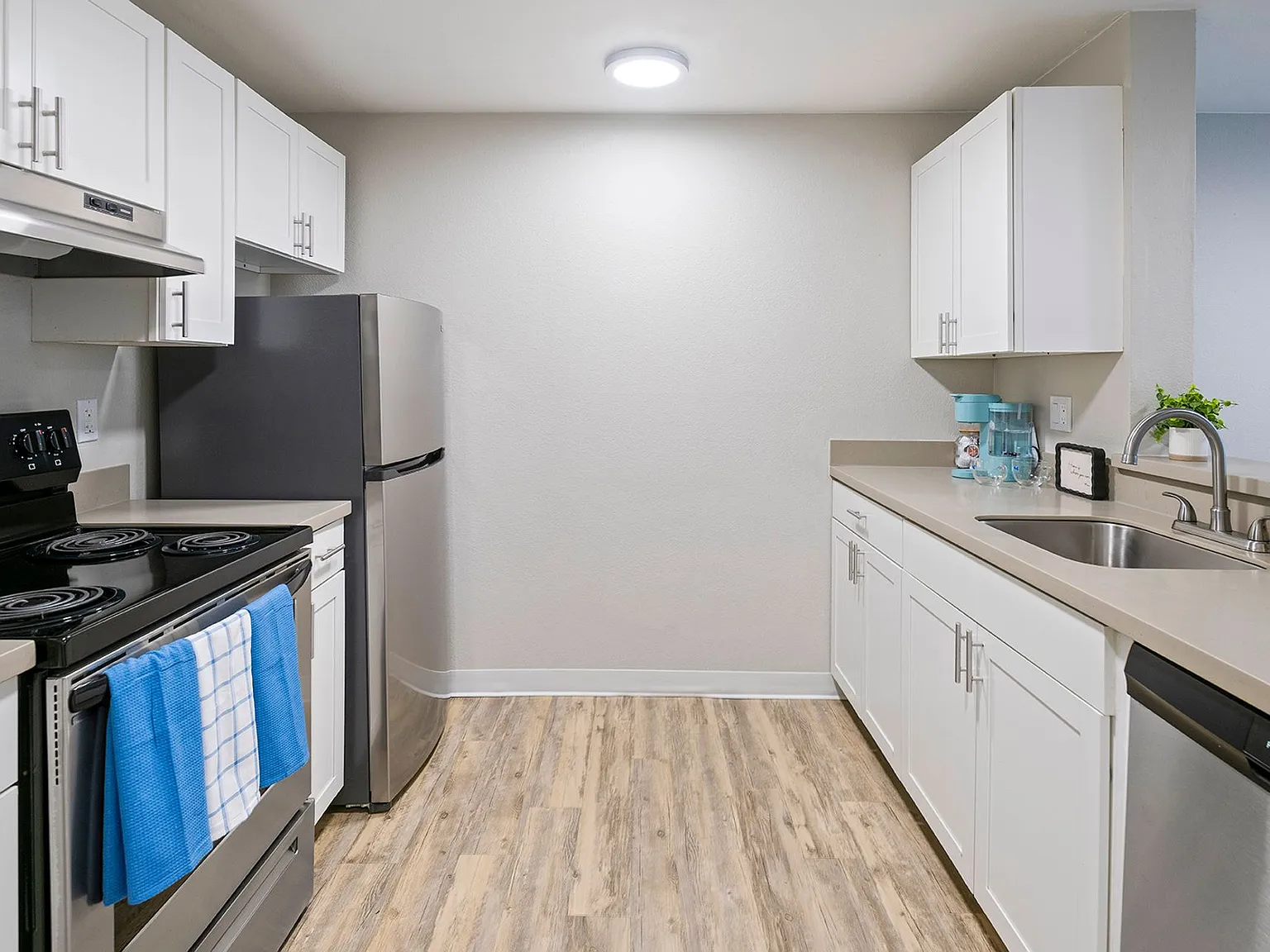 Alcove Apartment — Photo 3