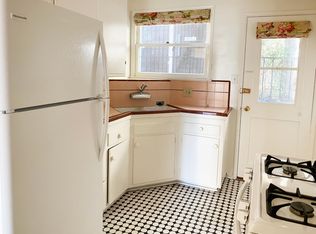 2124 N Beachwood Dr #4, Los Angeles, CA 90068
