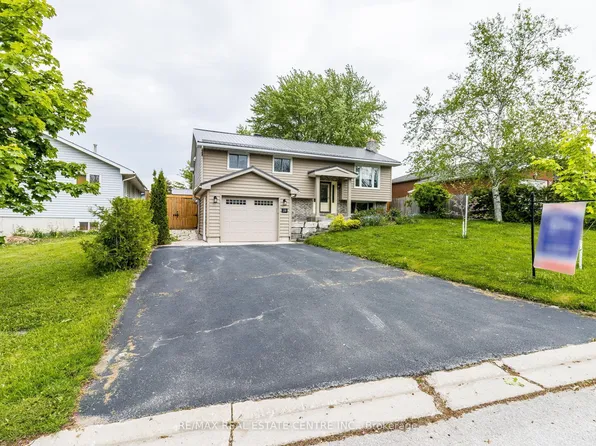 28 Teskey Ct, Collingwood, ON L9Y 4R9