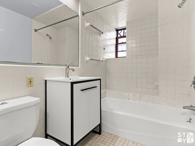 8 Clark St #3B — Photo 8