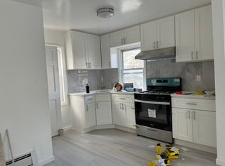 190 Burbank Ave #3, Staten Island, NY 10306