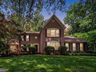 3272 History Dr, Oakton, VA, 22124