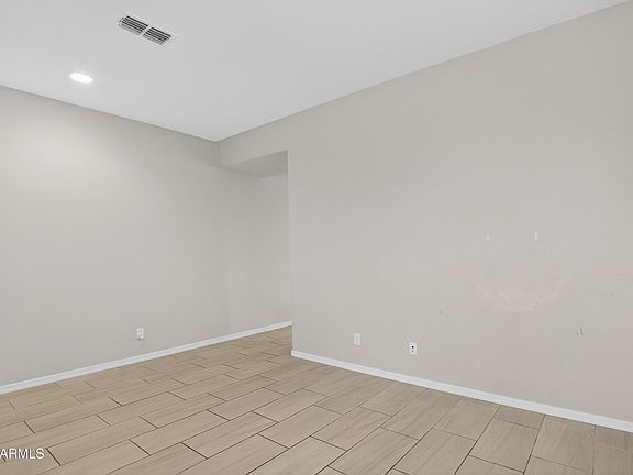5th image of 20156 W BUCHANAN Street