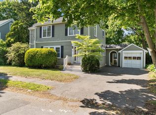 11 Humphrey St, Marblehead, MA 01945