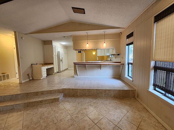 5th image of 5790 W Shore Dr