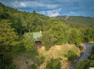 1555 Trapper Ridge Way, Sevierville, TN 37862
