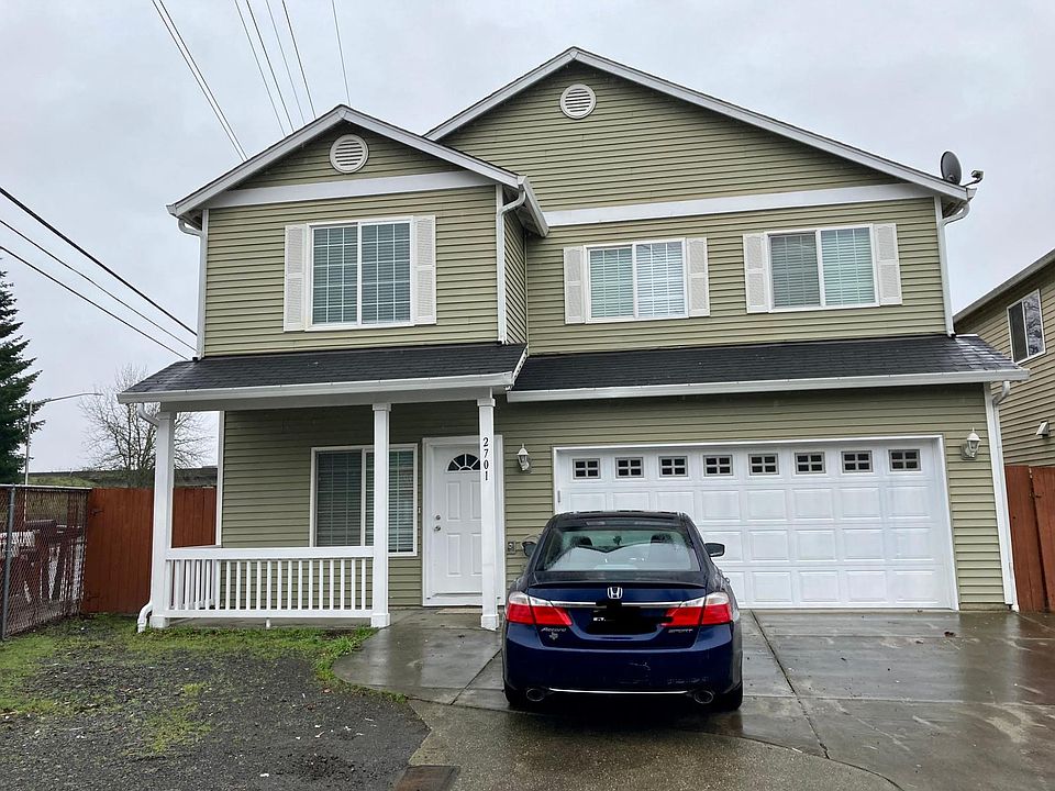 1st image of 2701 NE 105th Ct