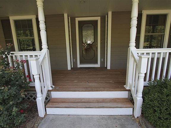 5th image of 3520 S Woodstock Ave
