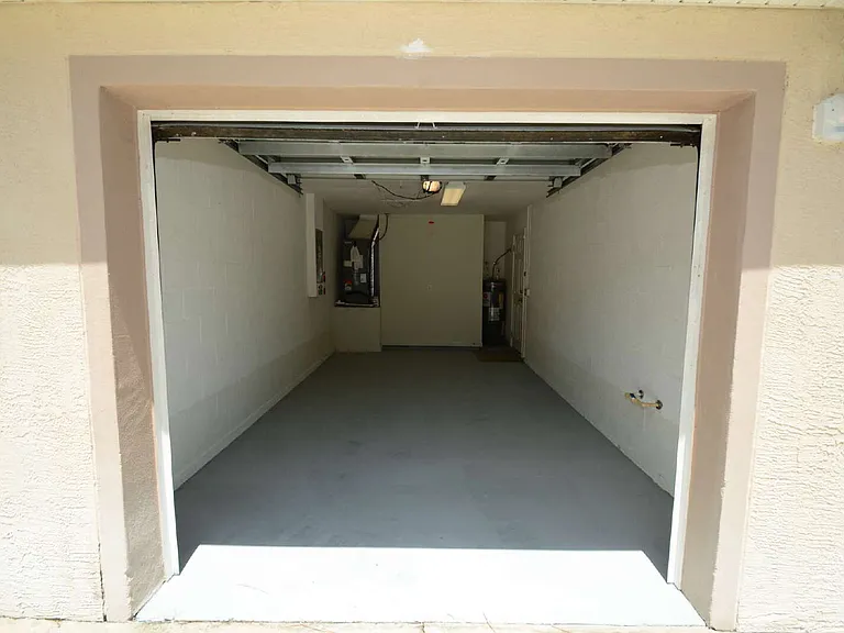 30 Eton Ln #B — Photo 5