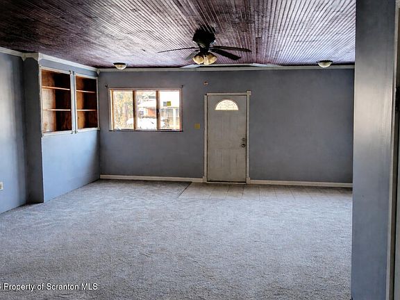 3rd image of 509 Main St