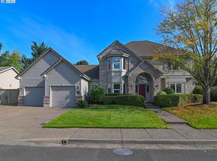 1289 Regency Dr, Eugene, OR 97401
