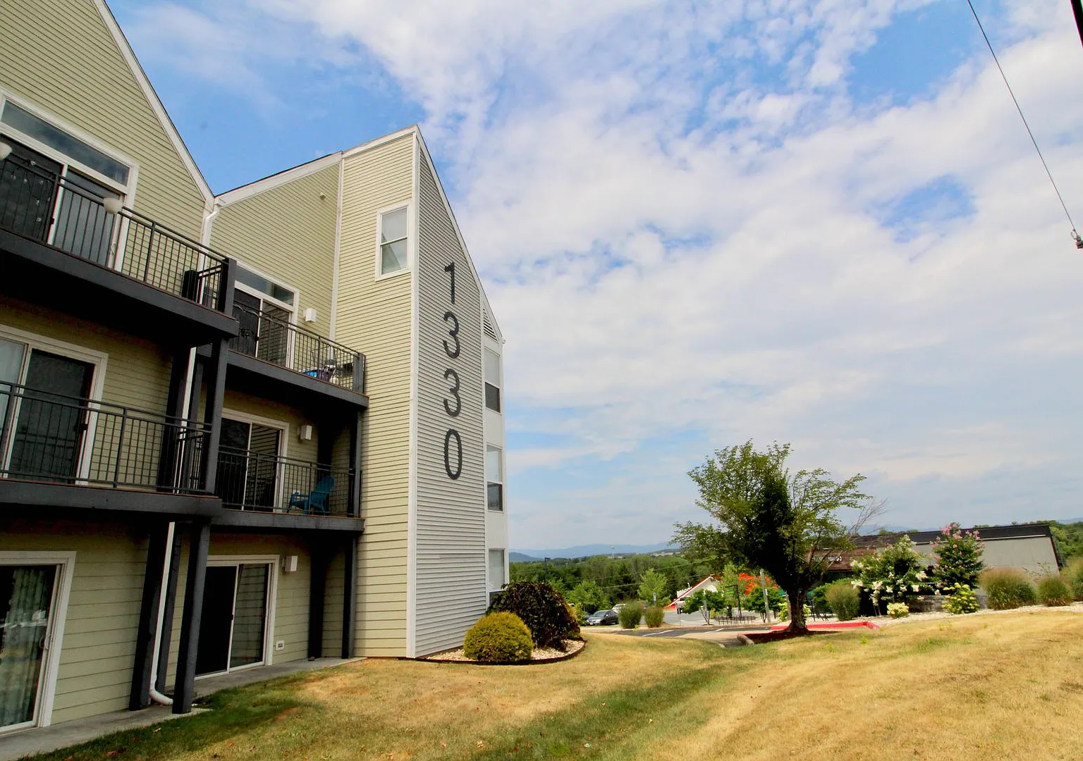 Hunters Ridge Condominiums 1330D — Photo 2