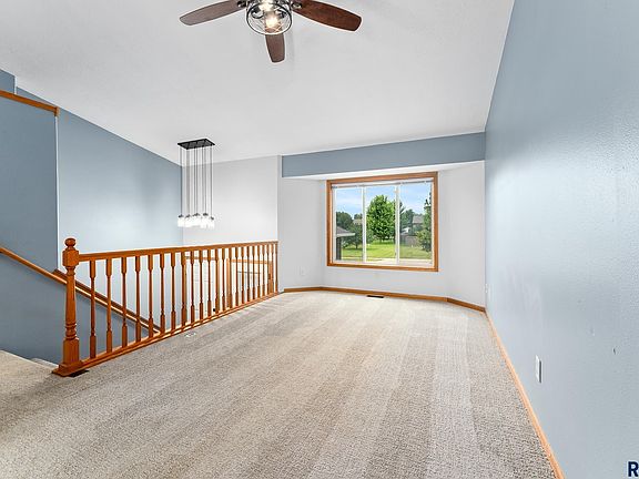 3rd image of 602 Eagle Ave