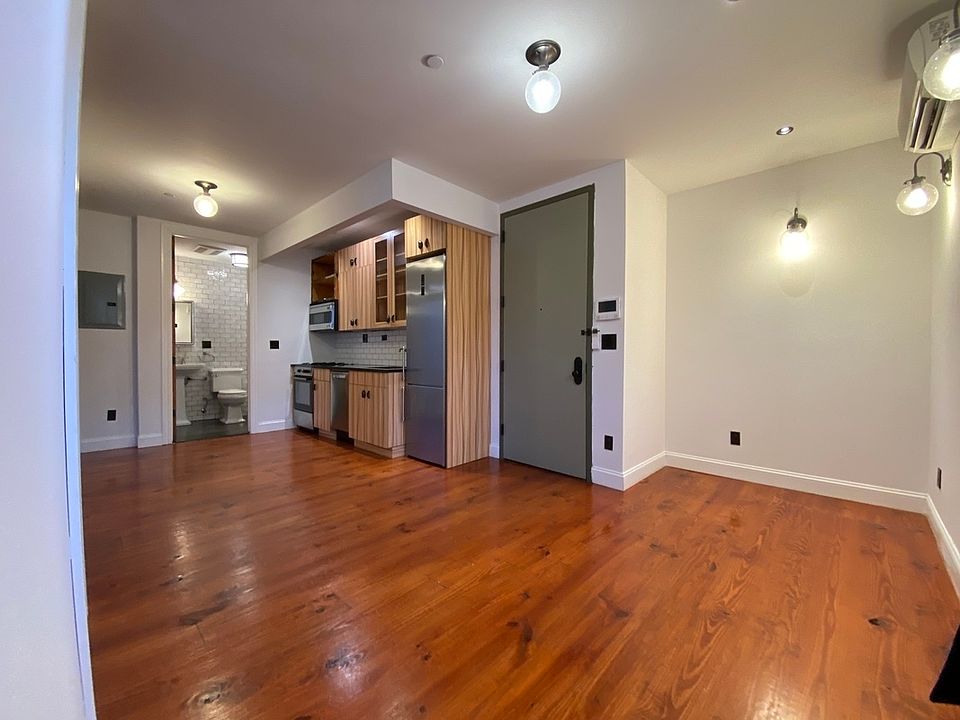 1st image of 115 Suydam St #2L