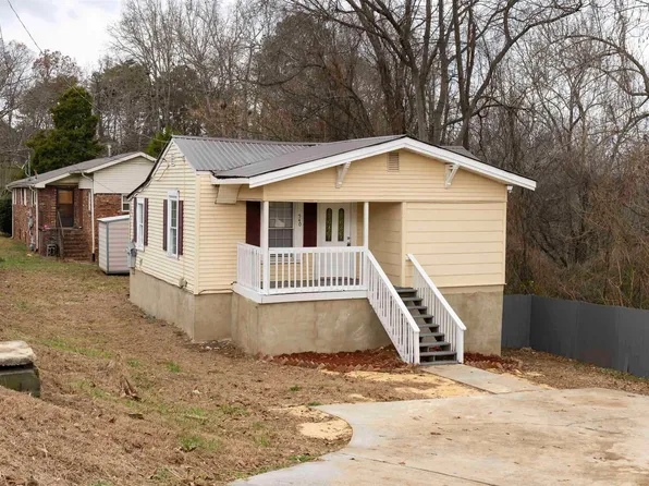 540 1st Ave NE, Graysville, AL 35073