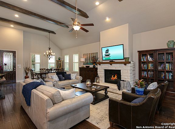 5th image of 4728 Amorosa Way
