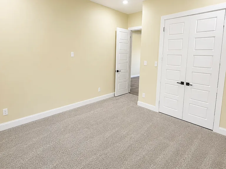 321 Bounding Main St — Photo 28