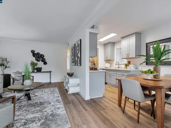 1568 Sunnyvale Ave APT 14, Walnut Creek, CA 94597