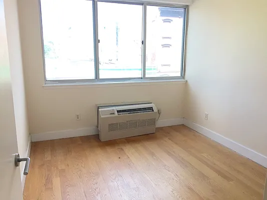 Rented by MNS | media 12