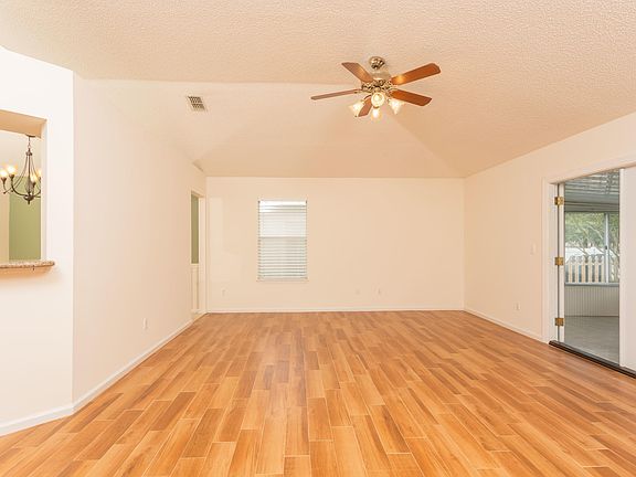 4th image of 1525 Slash Pine Ct