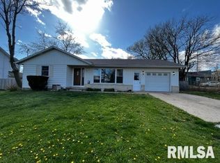 117 S Morgan St, Metamora, IL 61548