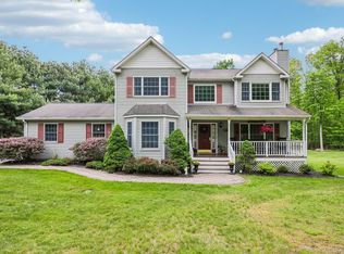 33 Sutherland Drive, Highland Mills, NY 10930