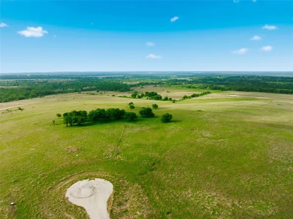 78 Crest View Trl, Hillsboro, TX 76645