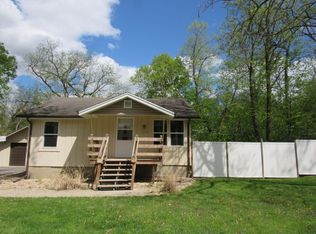 7N029 Roosevelt Ave, Saint Charles, IL 60174