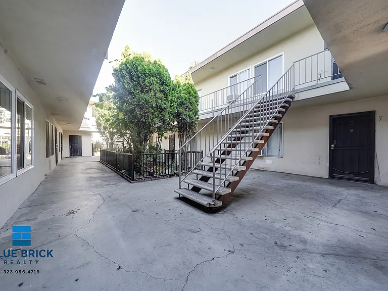 1145 Elden Ave #5 — Photo 17