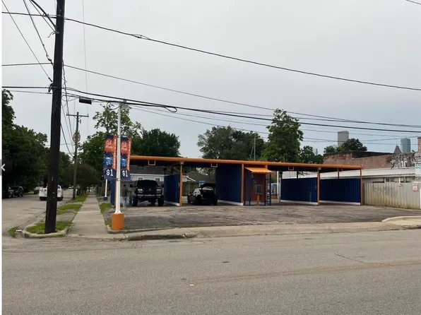 1823 Gentry St, Houston, TX 77009