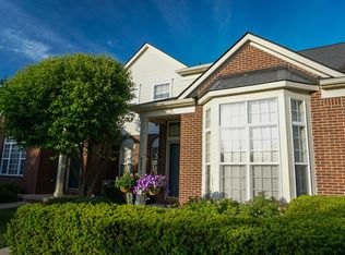 4102 Cameron Cir, Walled Lake, MI 48390