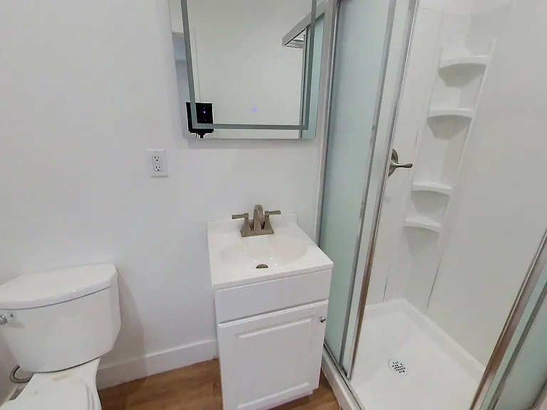 1620 W 35th Pl — Photo 30
