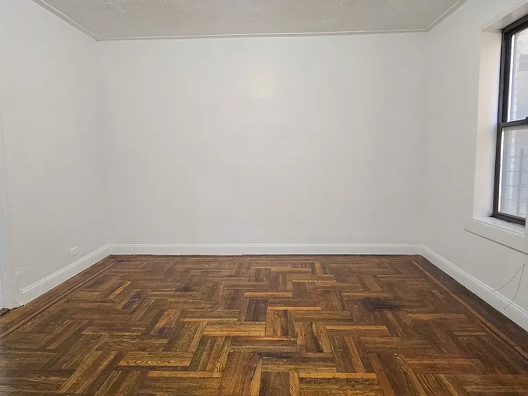731 Gerard Ave #2B — Photo 4