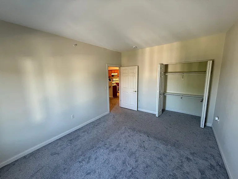 Uptown Brass Apartments — Photo 9