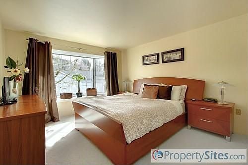 5th image of 12724 NE 144th St APT 203