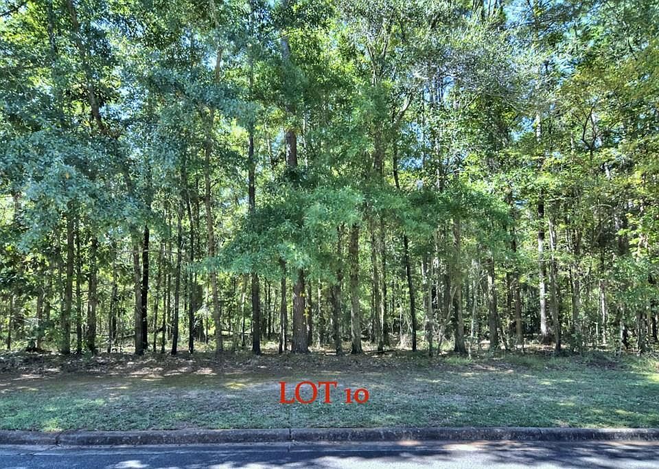 1st image of 2303 Pineridge Ln
