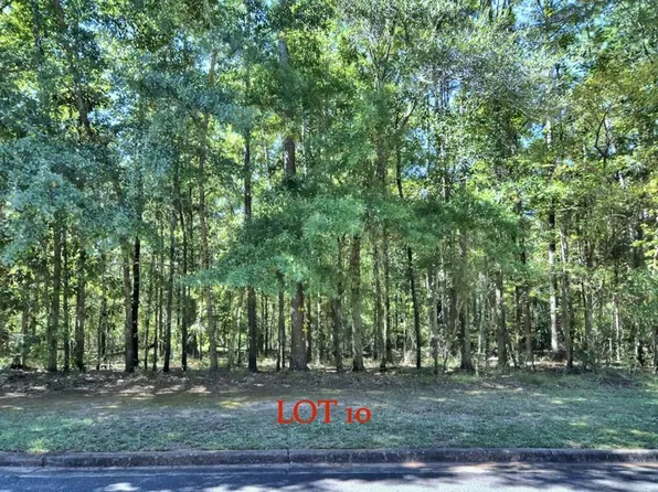 2303 Pineridge Ln, Albany, GA 31707