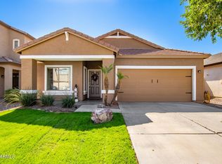 1041 W Vineyard Plains Dr, San Tan Valley, AZ 85143