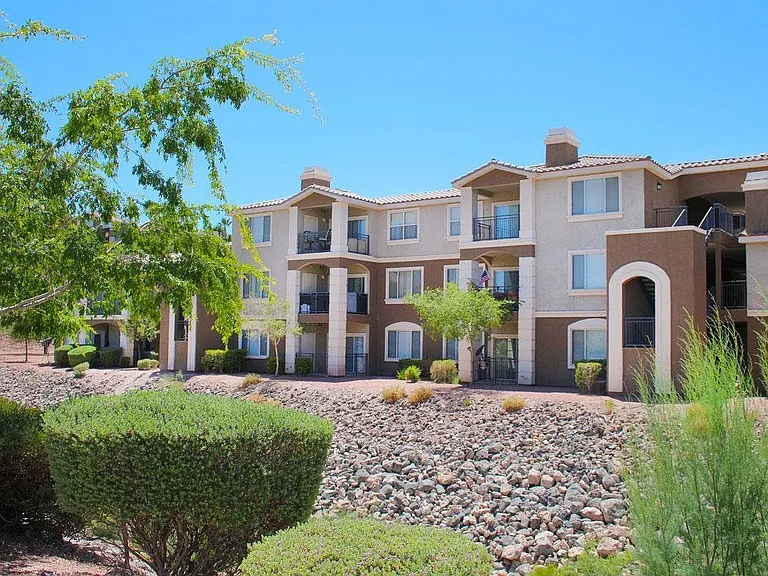 Avalon at Seven Hills — Photo 36