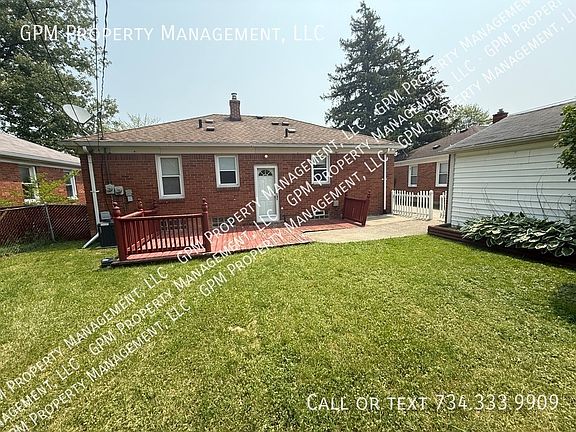 2nd image of 23825 Rosalind Ave