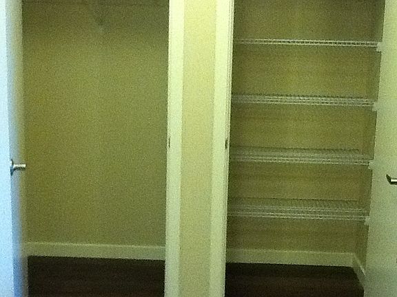 5th image of 975 NE Discovery Dr Unit 304