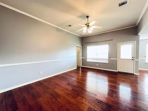 2nd image of 7122 Sunrise Hill Ln