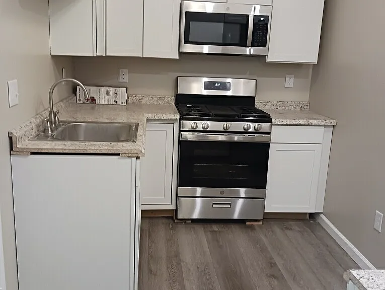1150 S Plymouth Ave #1-2 — Photo 1